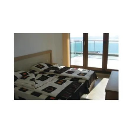 One-bedroom In Apartment